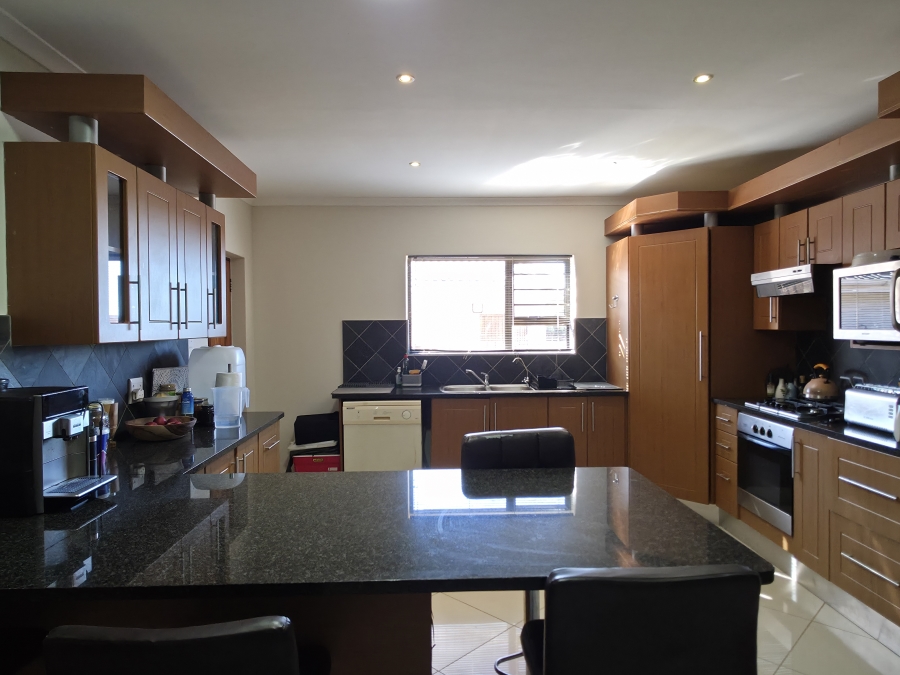 3 Bedroom Property for Sale in Wavecrest Eastern Cape